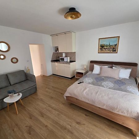 Apartman En SJJ Exteriör bild